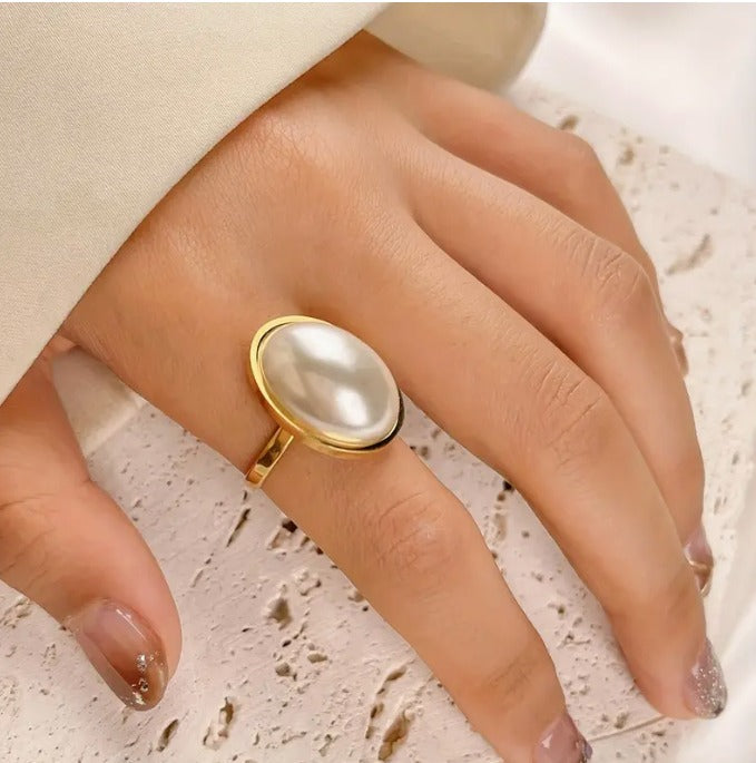 Oval Pearl Adjustable Ring