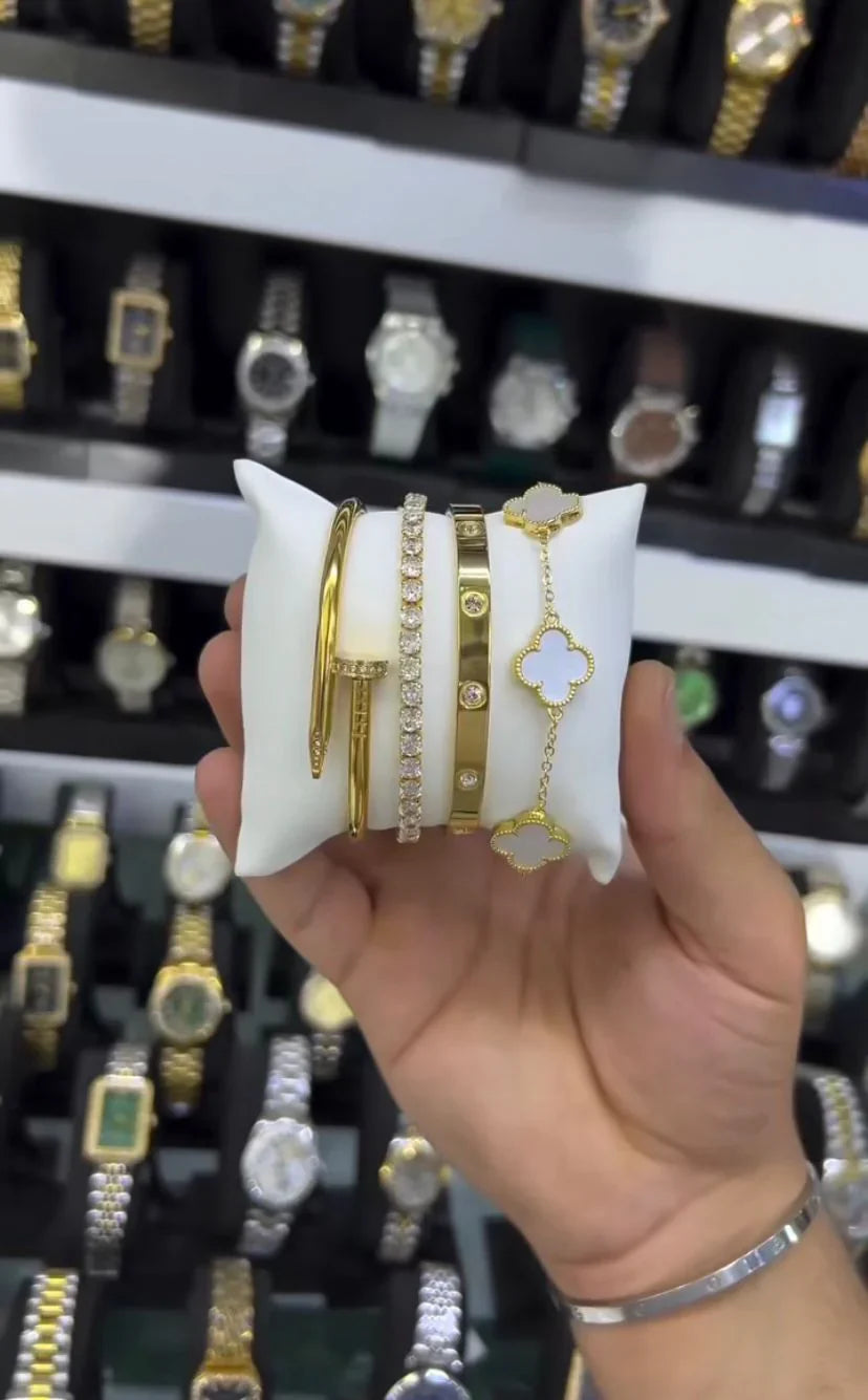 Cart-ier Nail And Love Bangle With Tennis And White Clover Bracelet