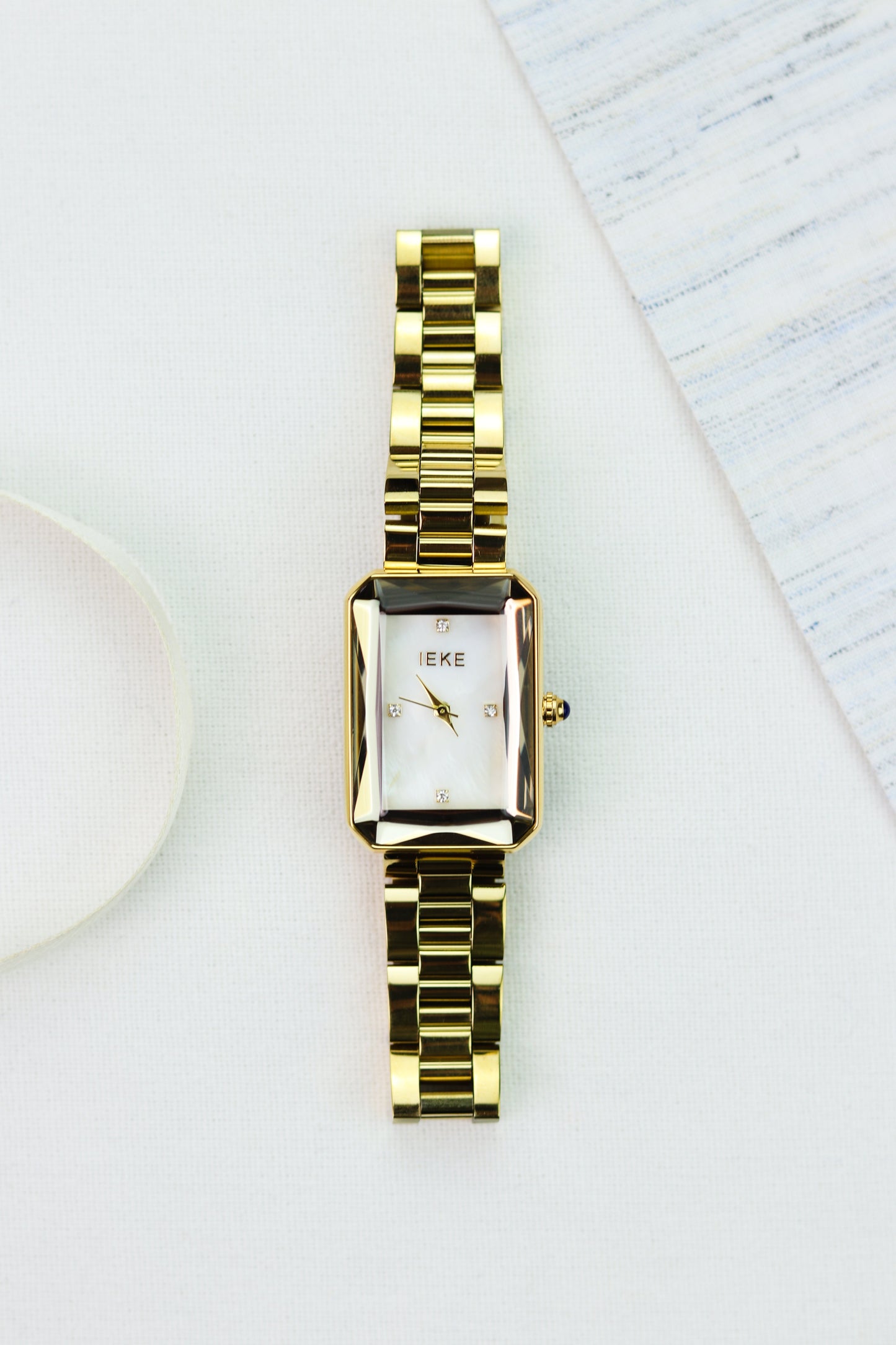 The Metropolis Rectangle Golden Women Watch