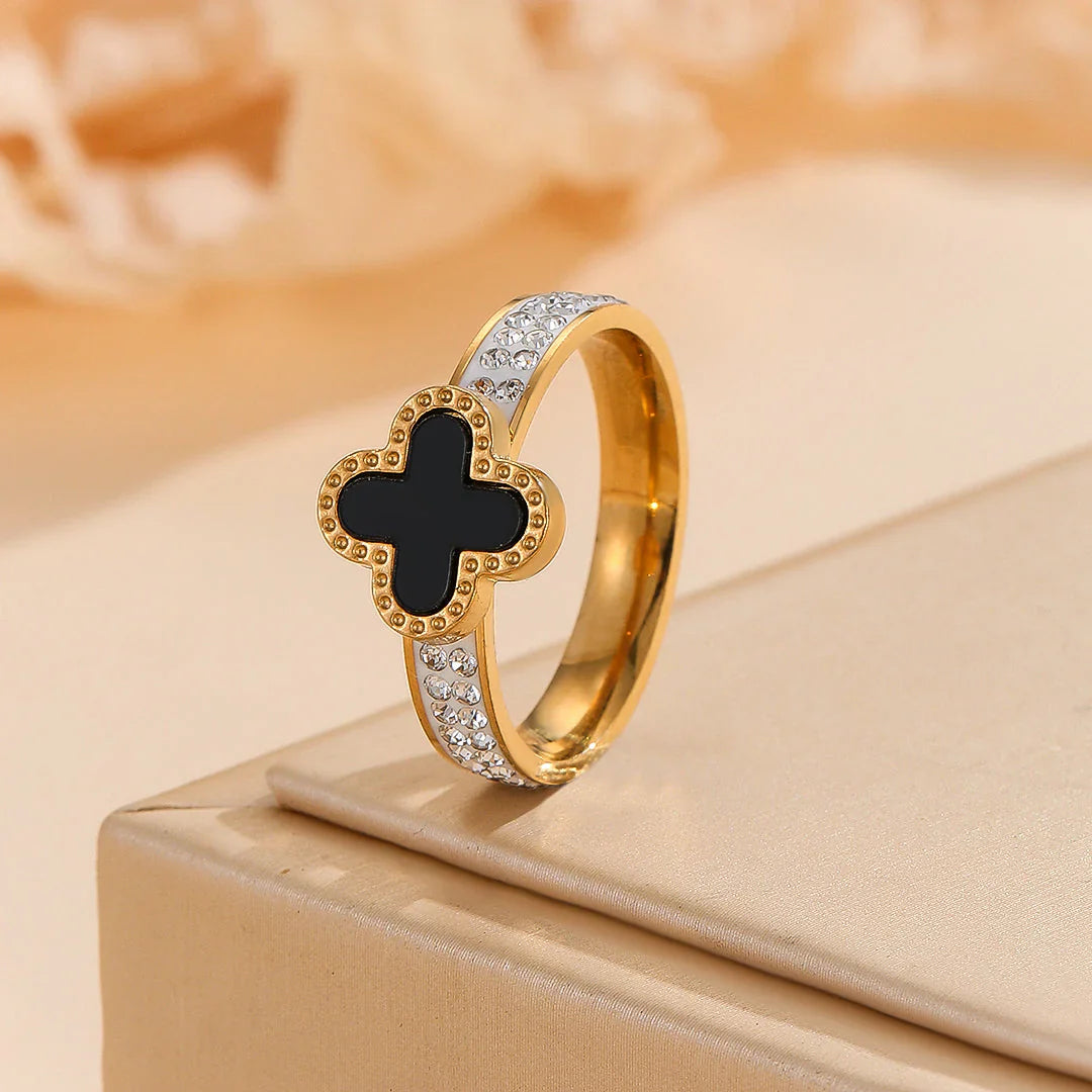 Beaded clover Ring