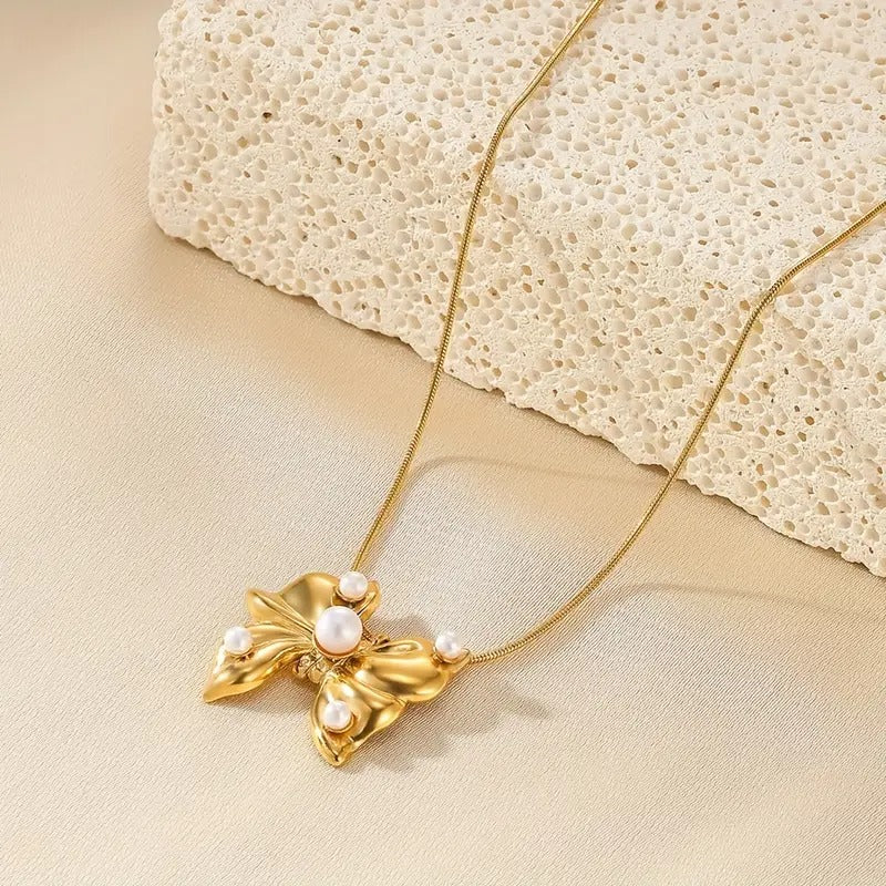 Faux Pearl Butterfly Necklace