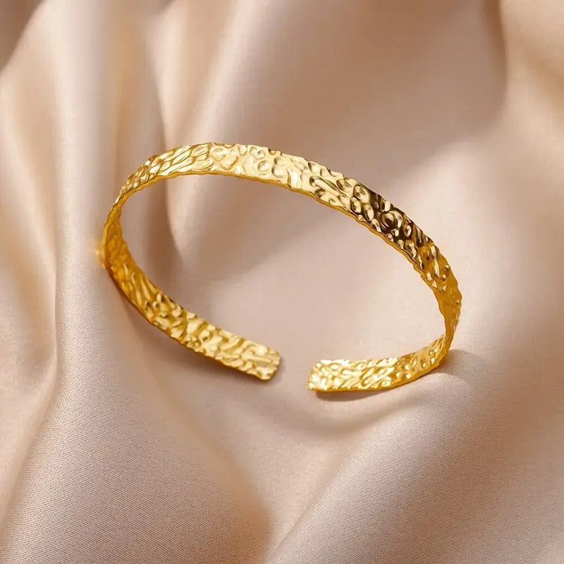 Delicate Hammered Texture Cuff Bracelet